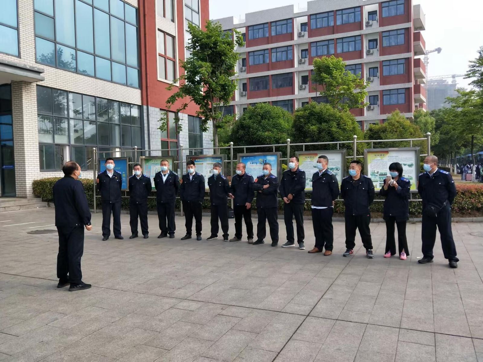 公交集團公交事業(yè)一部圓滿完成“新冠肺炎”疫情復工復產(chǎn)后首次連云港市華杰學校定制公交業(yè)務